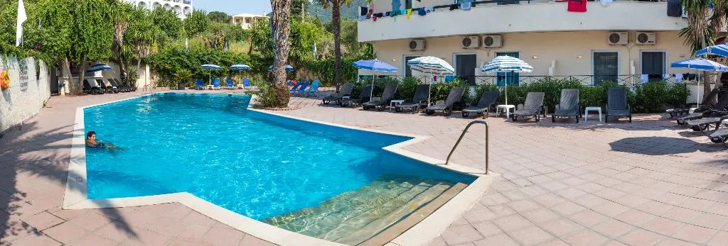Pool, Ipsos Di Mare Hotel, Corfu