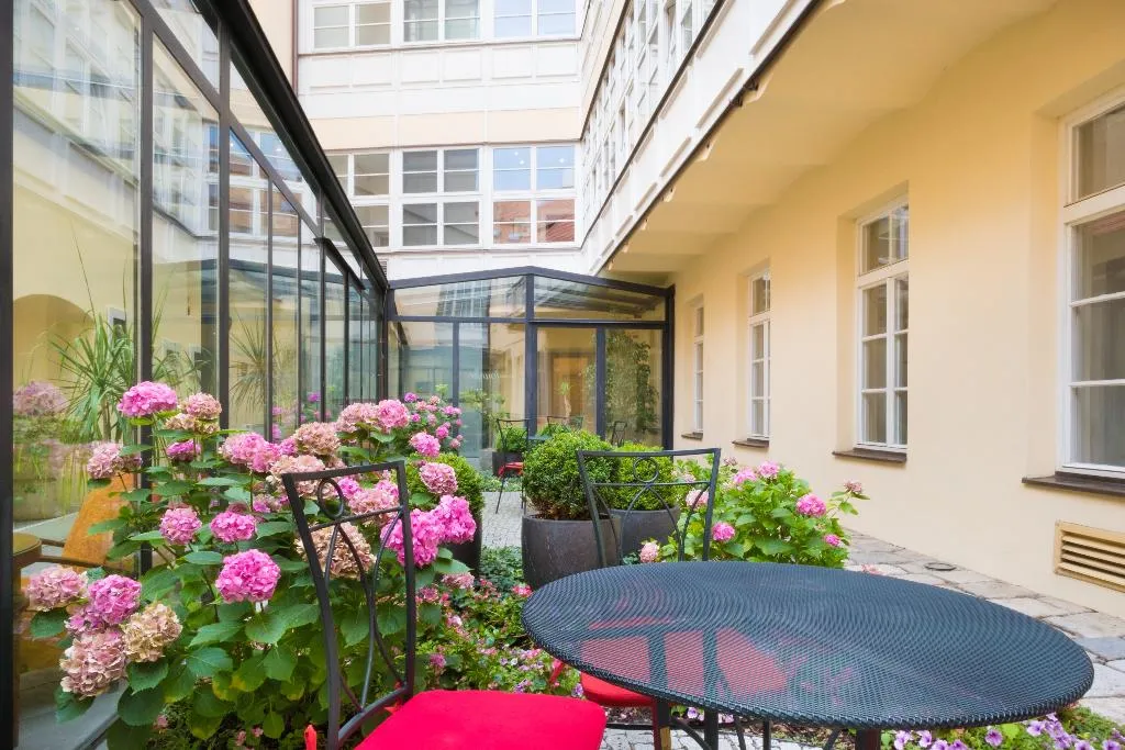 Terrace, Hotel BOOKQUET, Prague