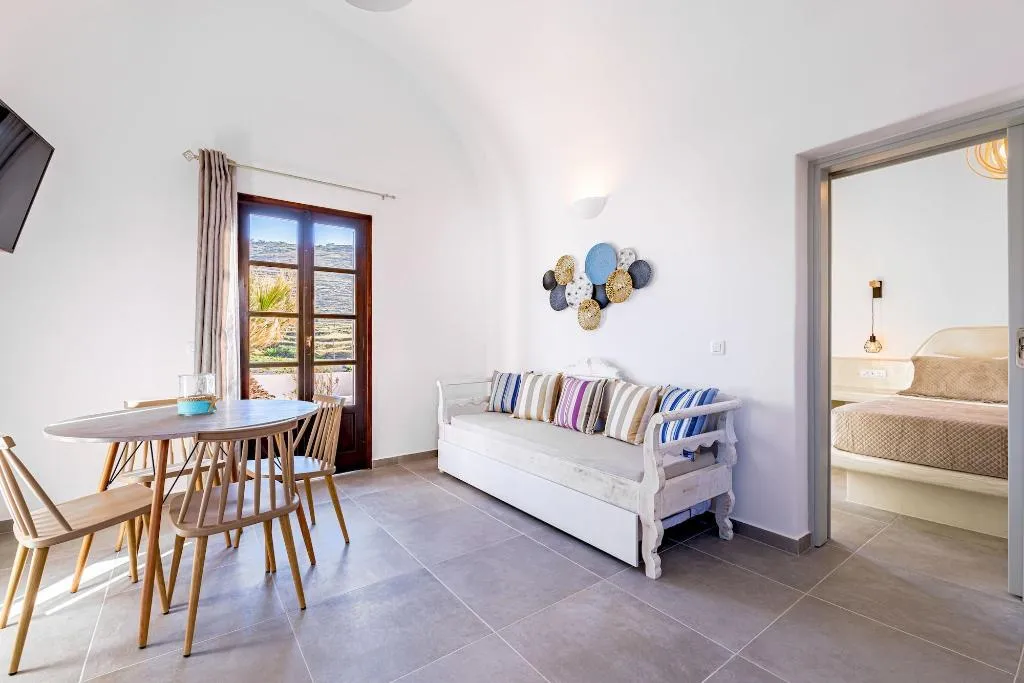 Room, Agia Irini, Santorini