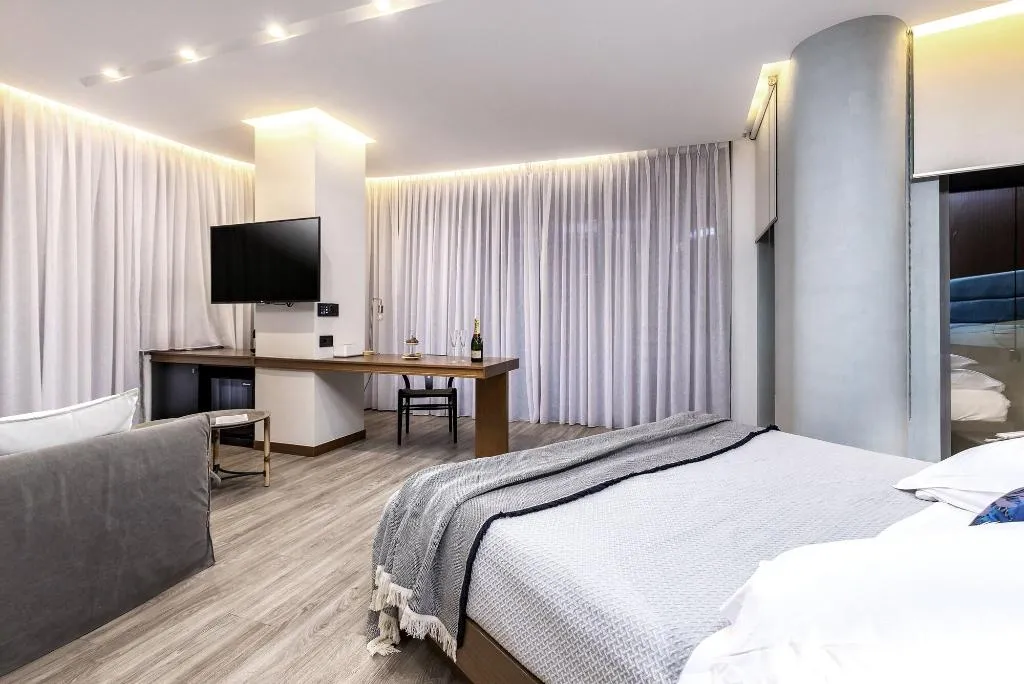 Room, Dyo Suites, Crete