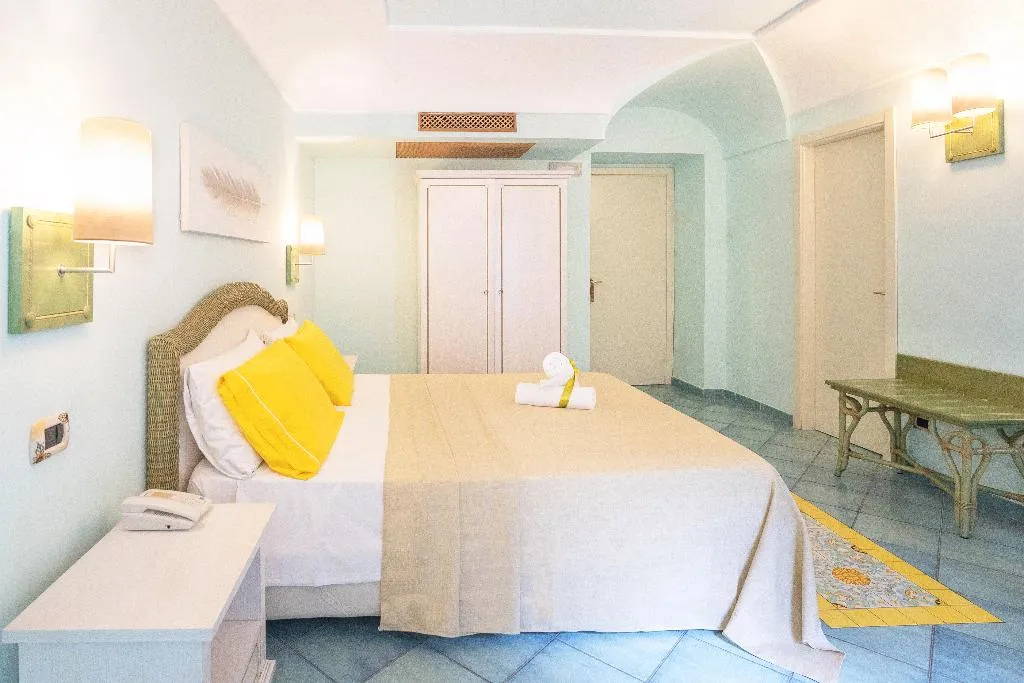 DOUBLE ECONOMY PREMIUM Room, Hotel Myage, Naples