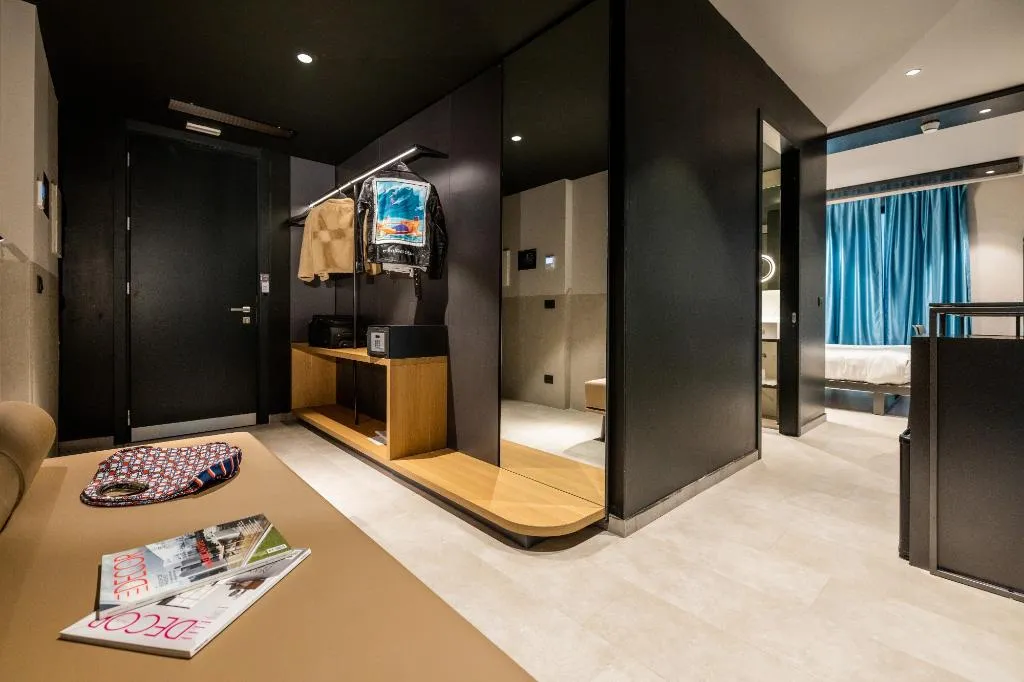 TRIPLE SUPERIOR QUEEN BED Room, Smart Hotel Milano Central Station, Milan