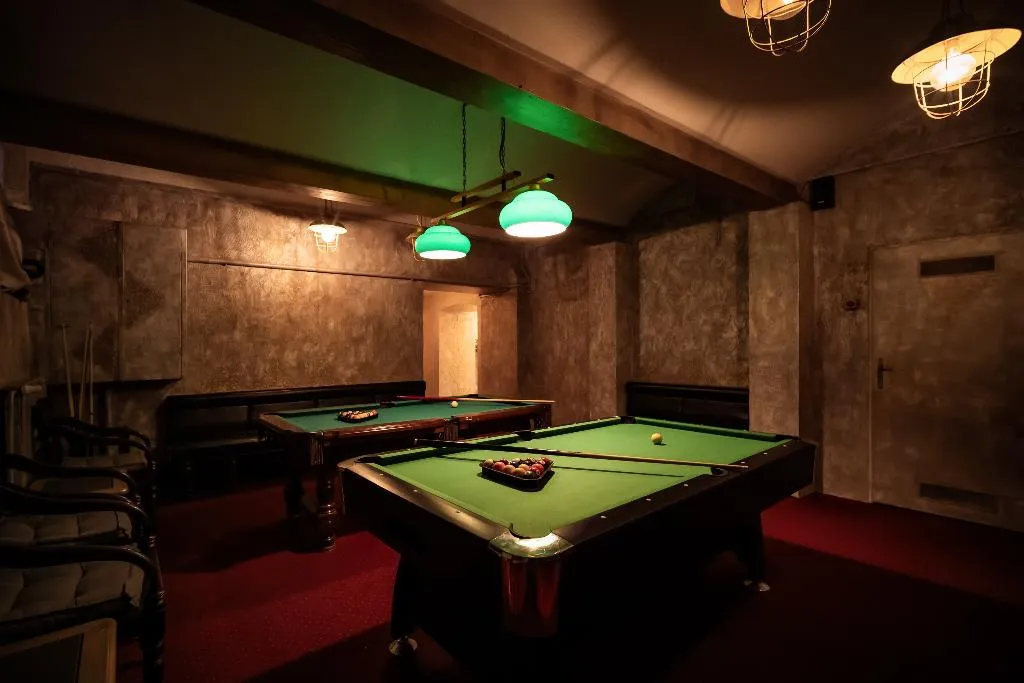 Sports and Entertainment, Otakar, Prague