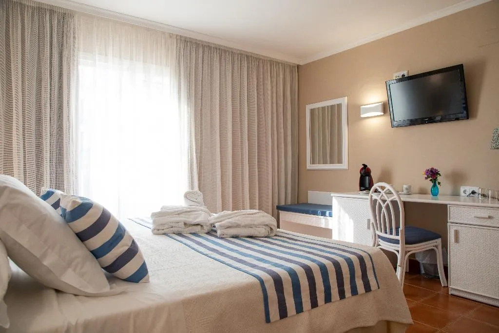 Double or Twin SUPERIOR Room, DWO Les Palmeres, Costa Brava