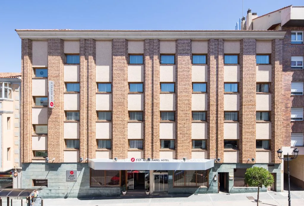 General view, Dorma Reina Isabel, Madrid