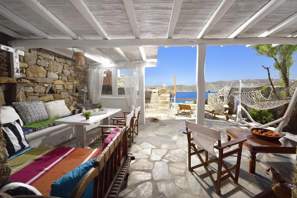 VILLA THREE BEDROOMS WITH PRIVATE POOL Room, Aiolos Villa Mykonos, Mykonos