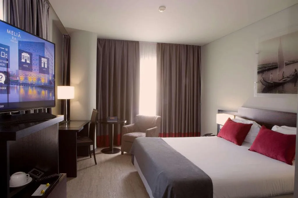 Room DELUXE RIVER VIEW Room, Melia Ria, Algarve