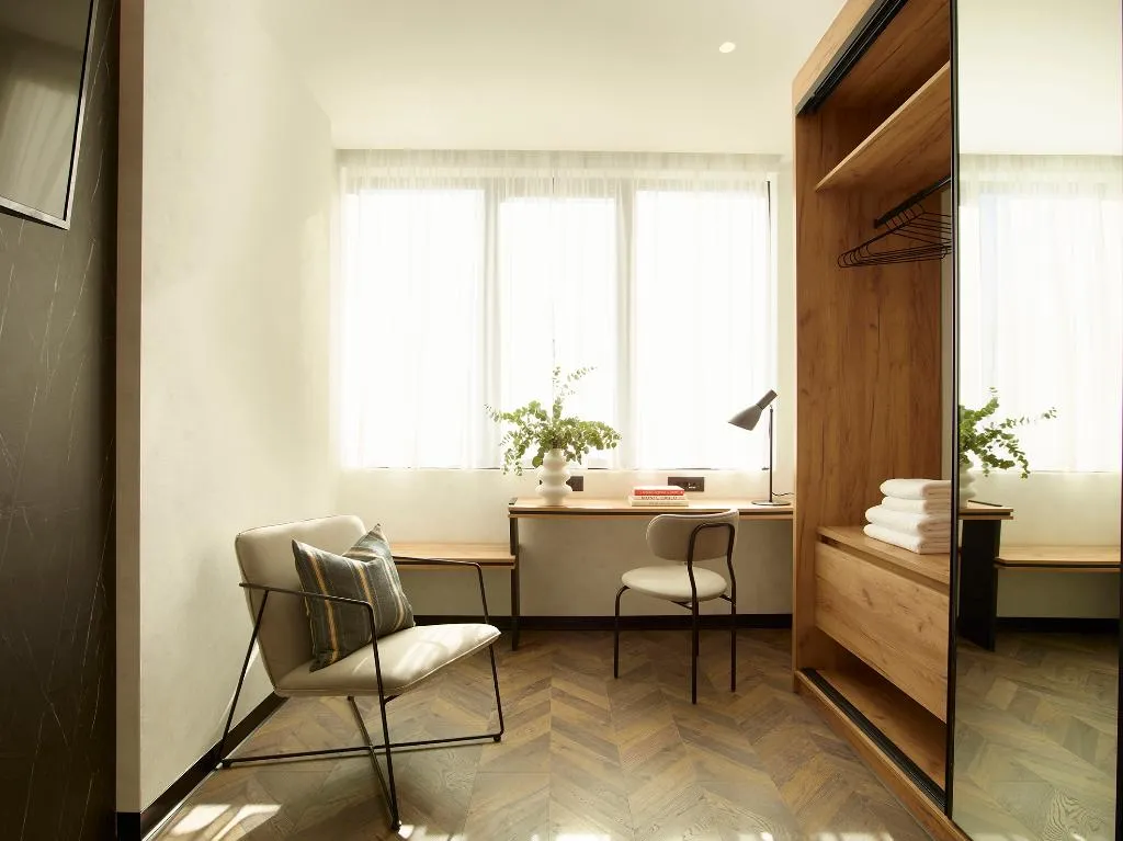 Double or Twin COMFORT Room, The Port Square Hotel, Athens