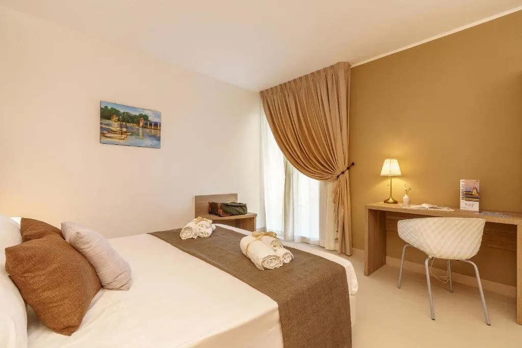 APARTMENT DELUXE CAPACITY 2 Room, Travini Suite Hotel Residence, Palermo