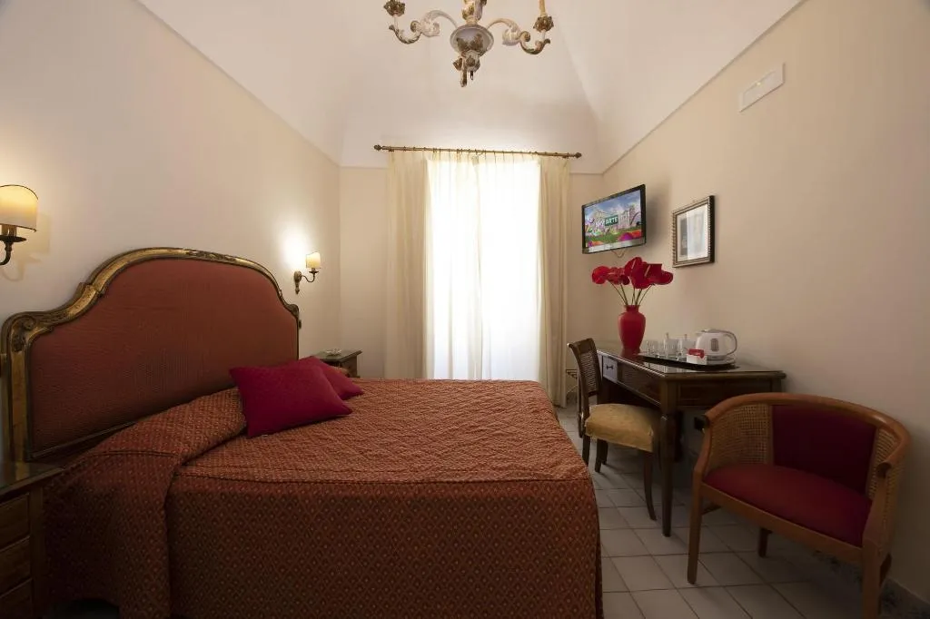 Room, Residenza Del Duca, Naples