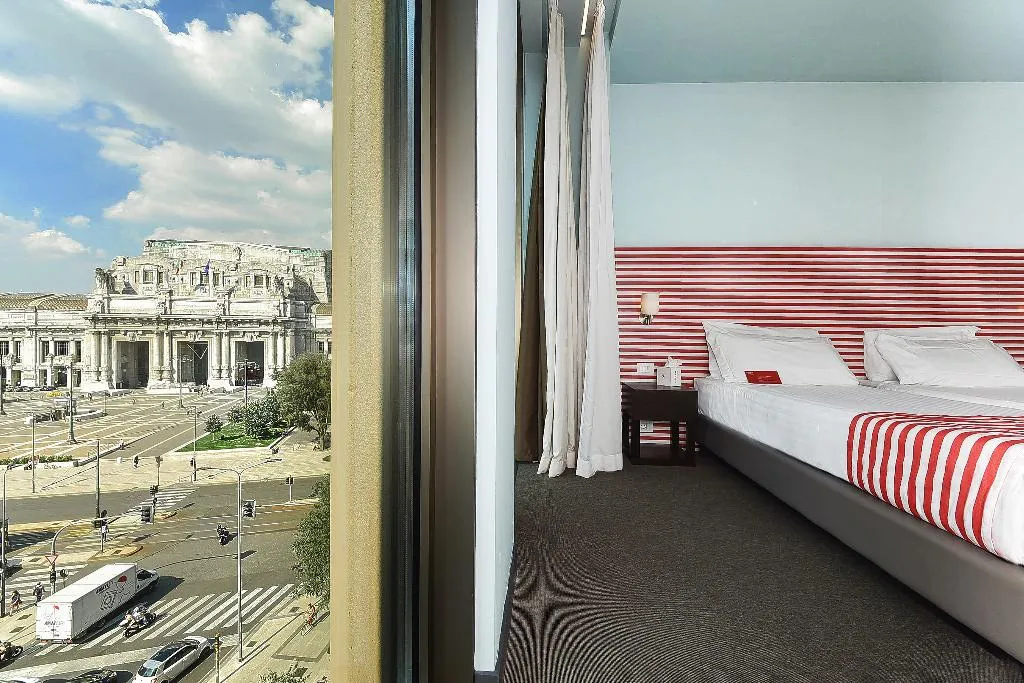 TWIN WITH VIEWS Room, Glam Milano, Milan