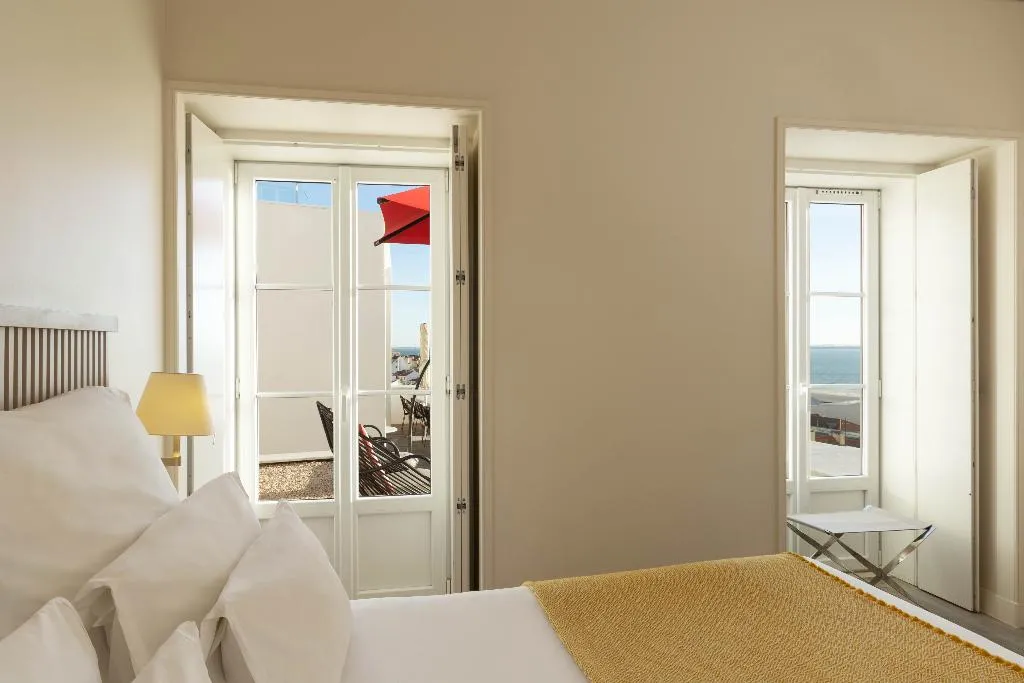 DOUBLE WITH TERRACE Room, Memmo Alfama, Lisbon