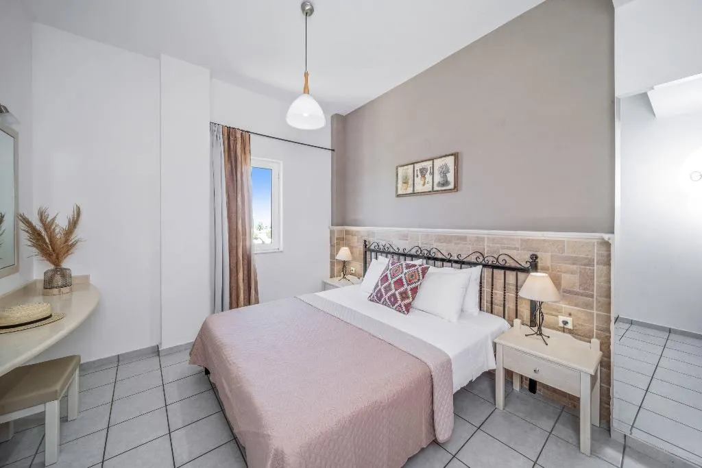 APARTMENT ONE BEDROOM Room, Maria Rousse, Crete