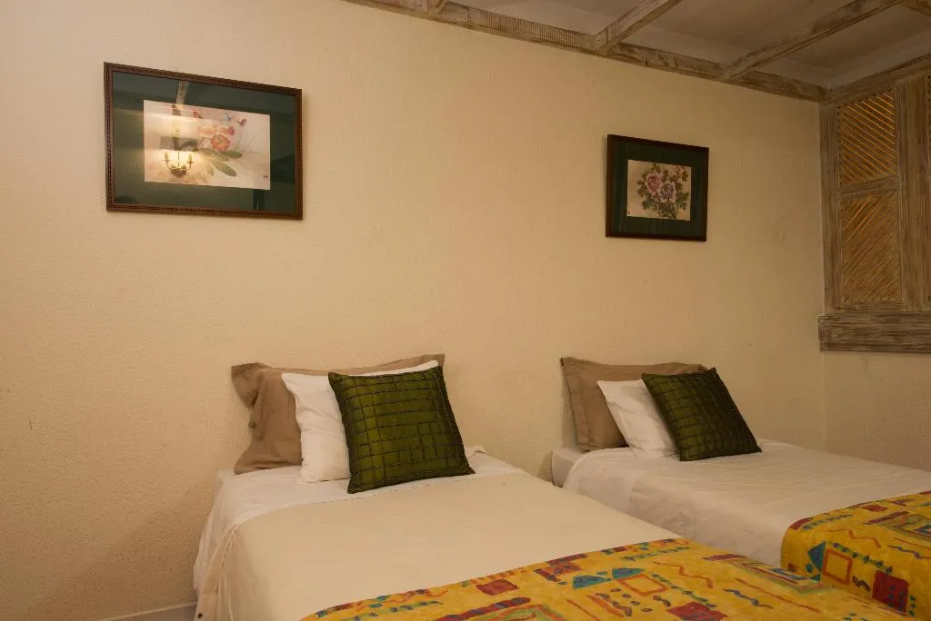 FAMILY ROOM STANDARD Room, Holiday Inn Express Lisbon Principe Real, by IHG, Lisbon