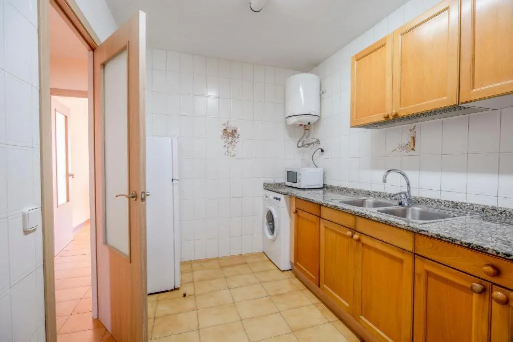 APARTMENT CAPACITY 6 TWO BEDROOMS Room, Edificio Azahar, Costa Dorada