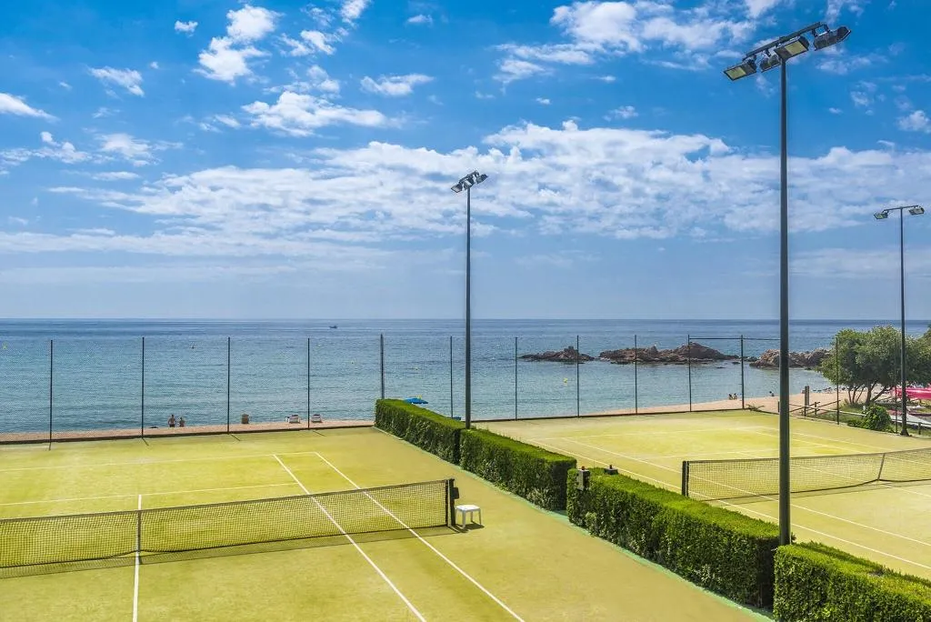 Sports and Entertainment, Santa Marta, Costa Brava