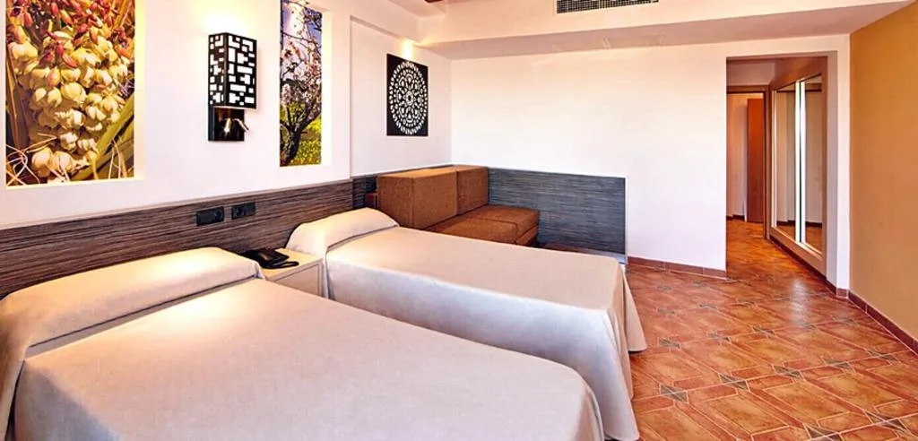Room, MLL Palma Bay Club Resort, Majorca