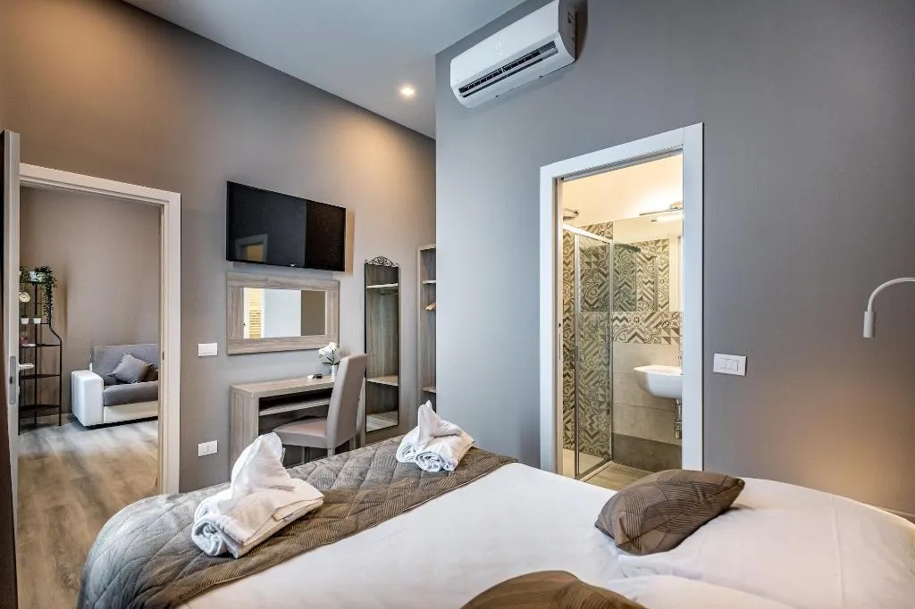 Room, B&B My Way, Florence