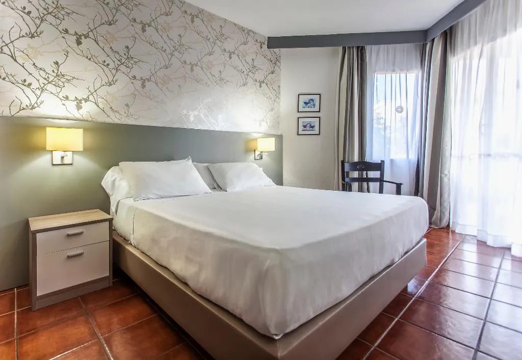 APARTMENT ONE BEDROOM Room, HG Tenerife Sur, Tenerife