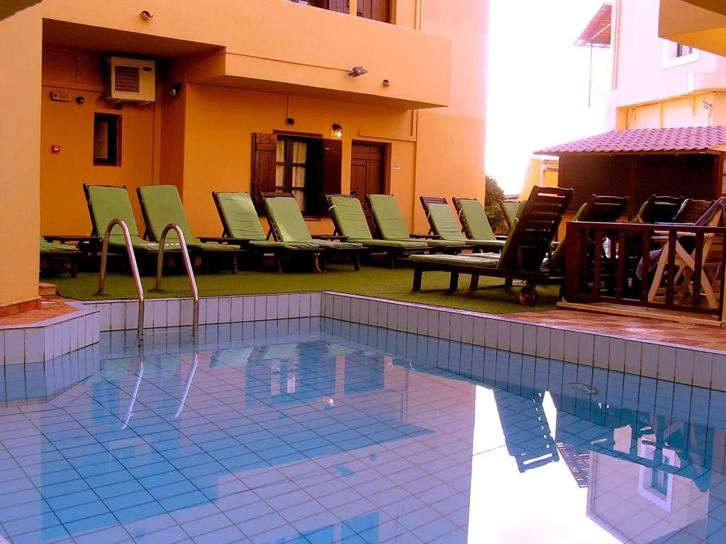 Pool, Elmi Suites Beach Hotel, Crete