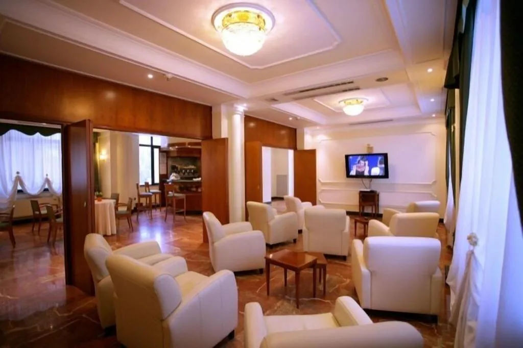 Lobby, Dei Platani, Naples