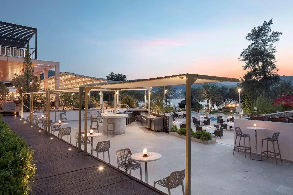 Bar, DoubleTree By Hilton Bodrum Isıl Club Resort, Bodrum
