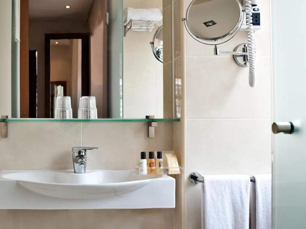 DOUBLE STANDARD Room, Turim Restauradores, Lisbon