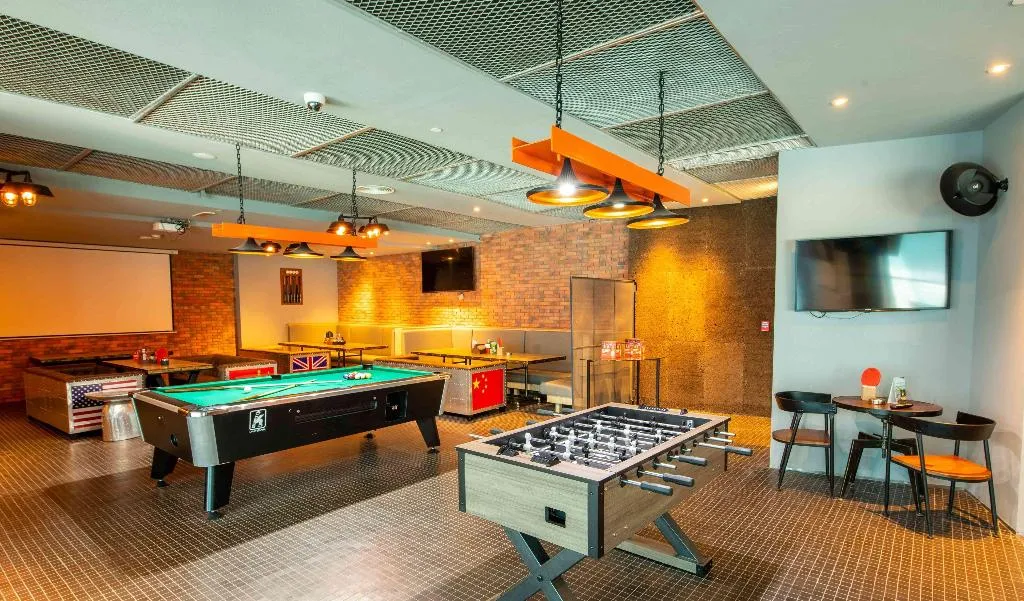 Bar, Grand Mercure Business Bay, Dubai