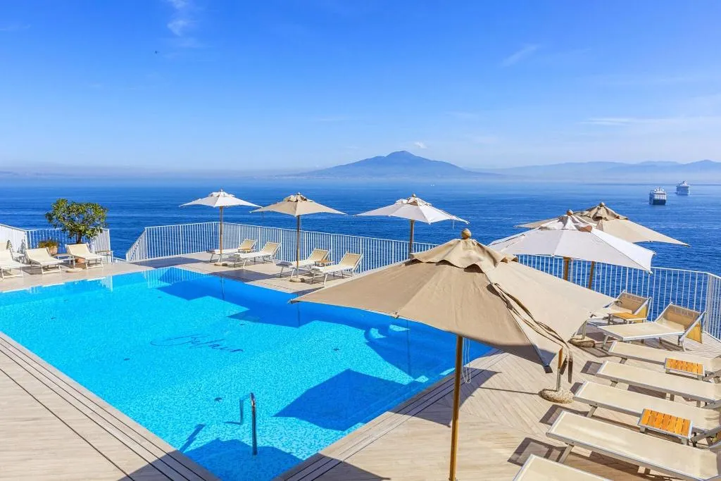 Pool, Belair, Naples