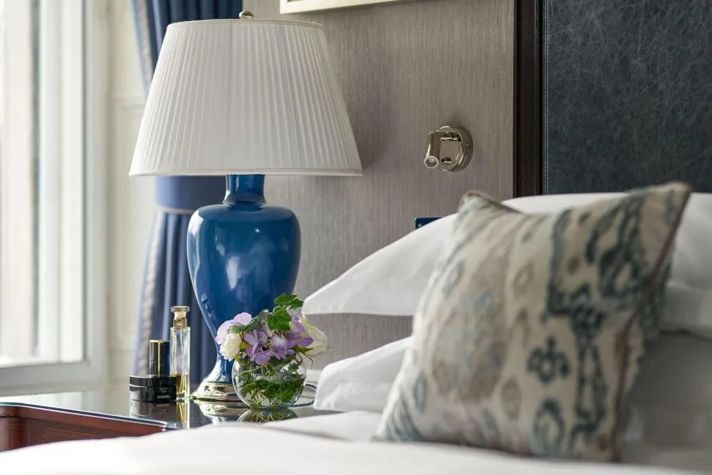 DOUBLE PREMIUM KING BED Room, The Shelbourne, Autograph Collection, Dublin