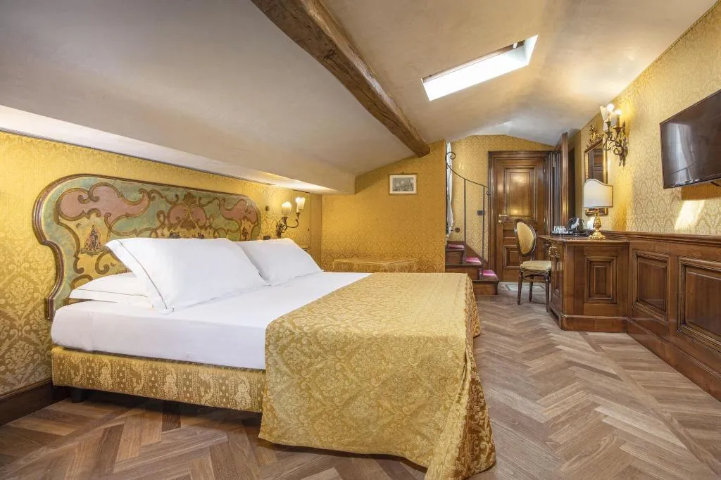 Room, Palazzina Veneziana, Venice