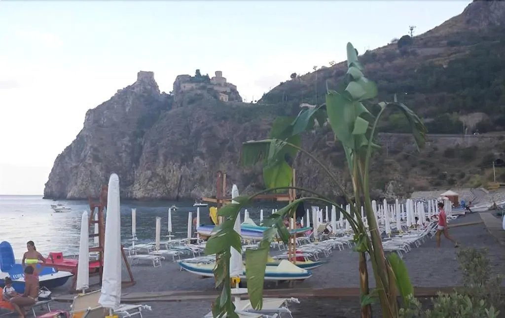 Beach, Elihotel, Catania
