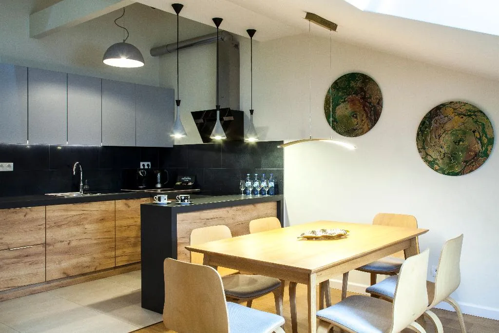 APARTMENT TWO BEDROOMS ONE BATHROOM Room, Portal House Apartments, Krakow
