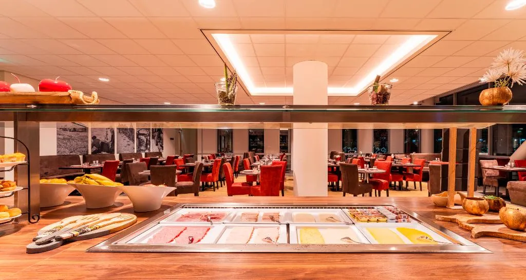 Restaurant, PLAZA Premium Almere, Amsterdam