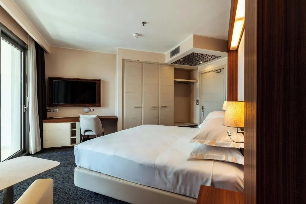 DOUBLE KING SIZE BED Room, Delta Hotels By Marriott Olbia Sardinia, Olbia