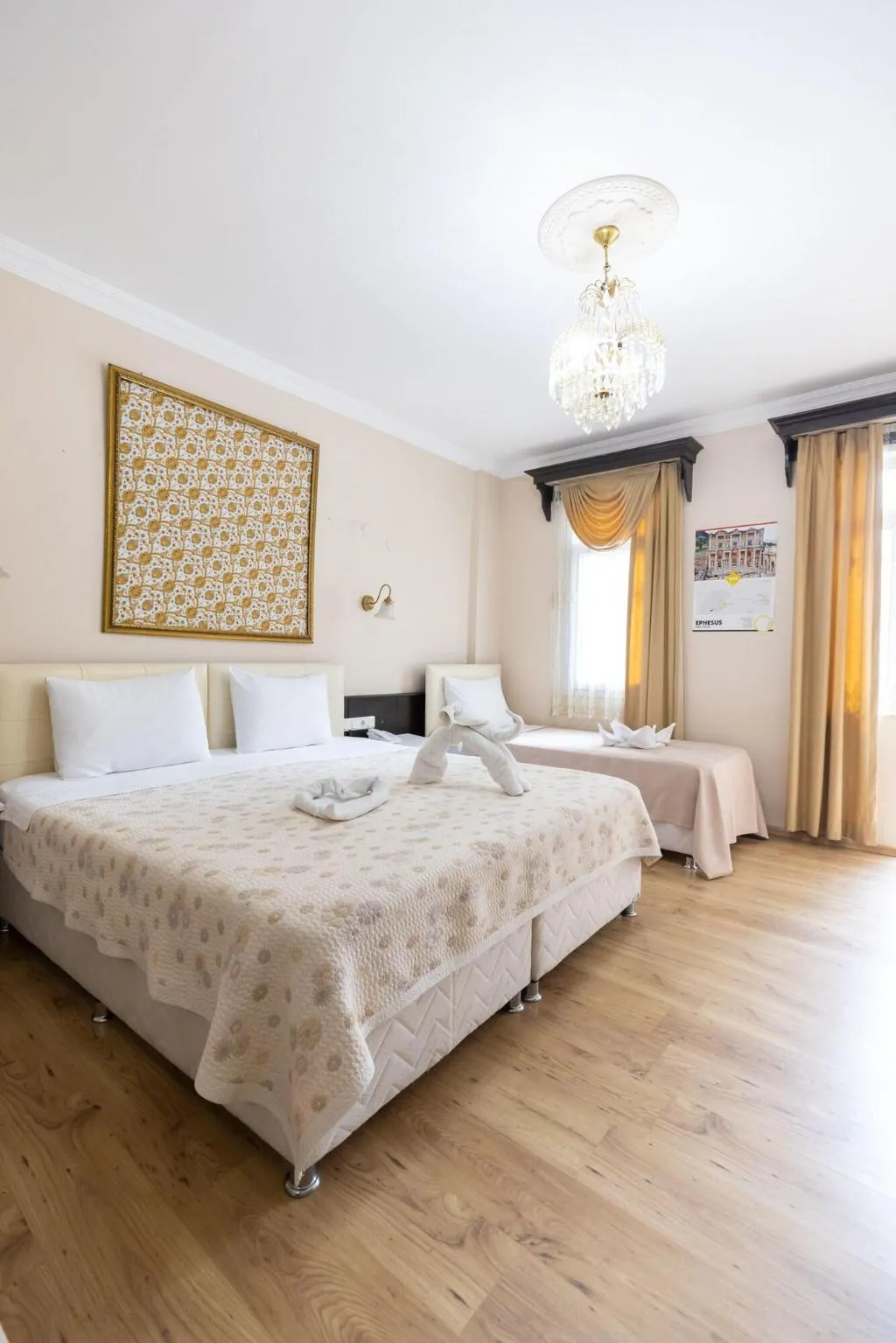 Room, Ephesus Centrum, Izmir