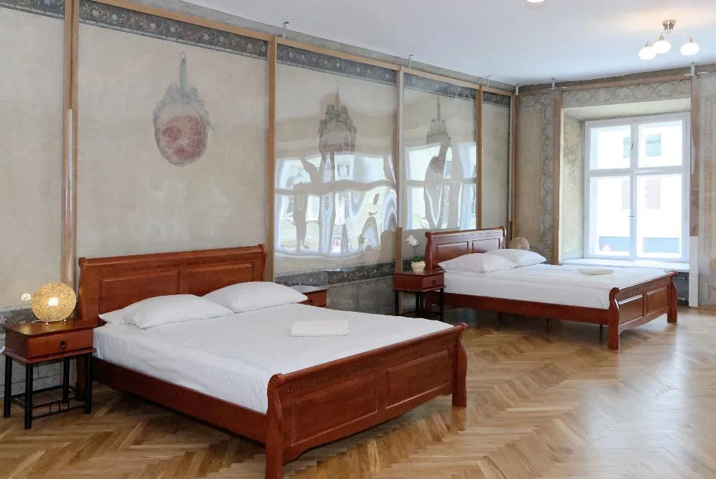 APARTMENT CAPACITY 6 TWO BEDROOMS Room, P&J Tourist Apartments, Krakow
