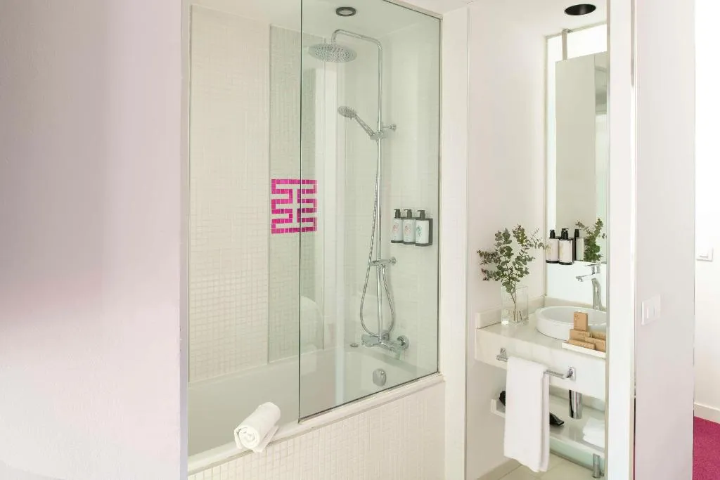 JUNIOR SUITE WITH TERRACE Room, Allegro Barcelona, Barcelona