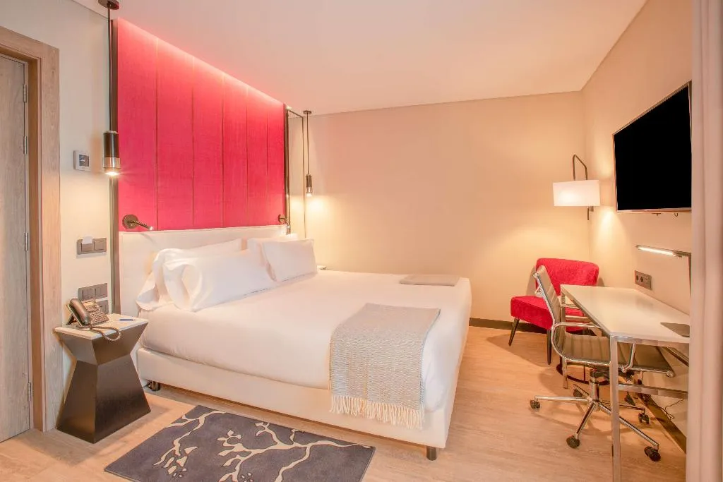 Room, NH Porto Jardim, Porto
