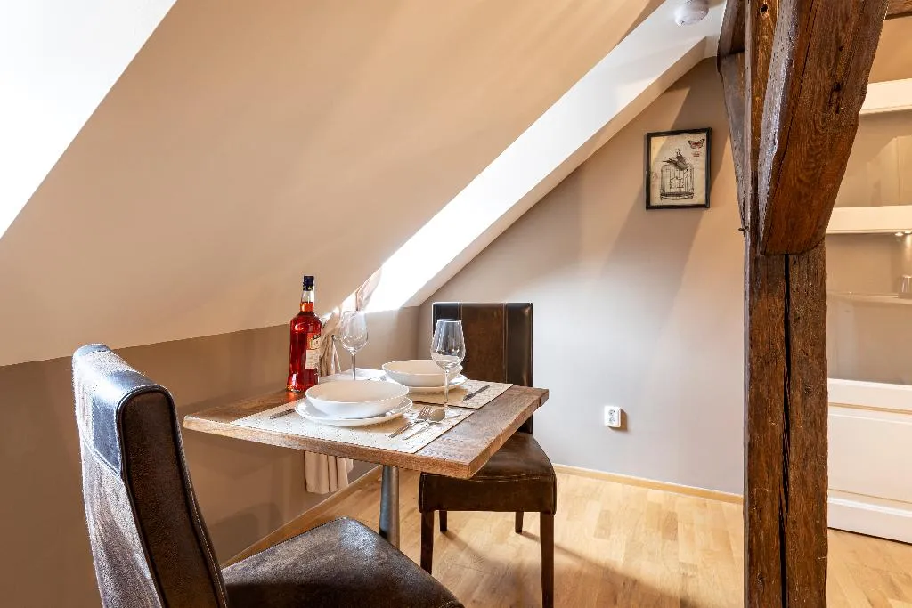 APARTMENT DELUXE THREE BEDROOM Room, Old Town - Aparthotel Michalska, Prague