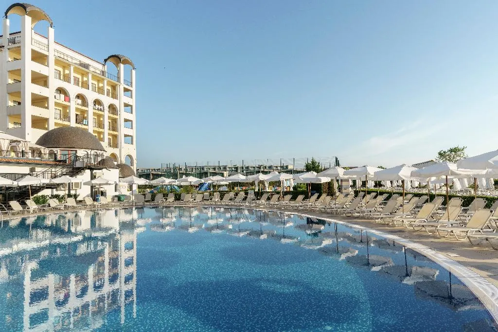 Pool, Alua Helios Bay, Bourgas