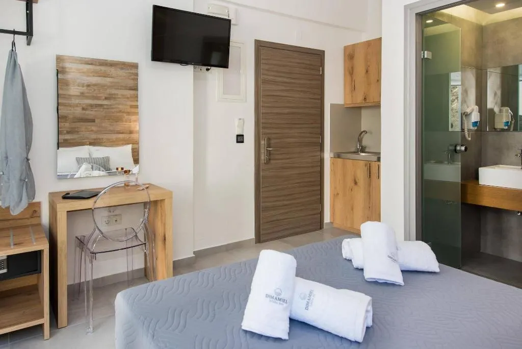 Room, Ria, Crete