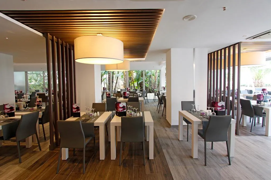 Restaurant, BG Pamplona, Majorca