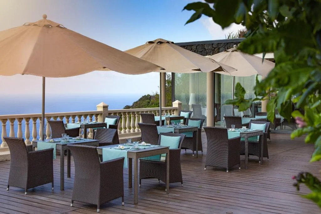 Terrace, Jardin de la Paz, Tenerife