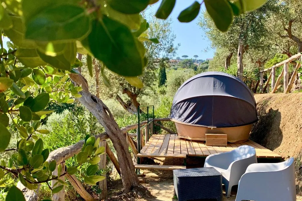 Tent ONE BED Room, Hostel & Glamping Santa Fortunata, Naples