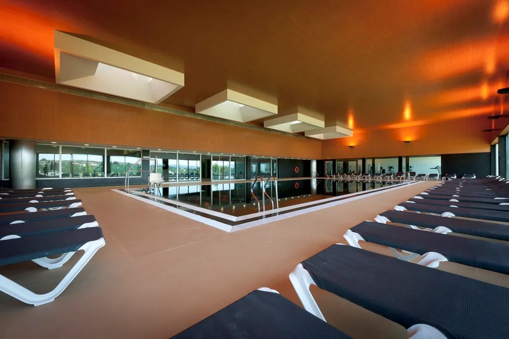Pool, Casino Chaves, Porto