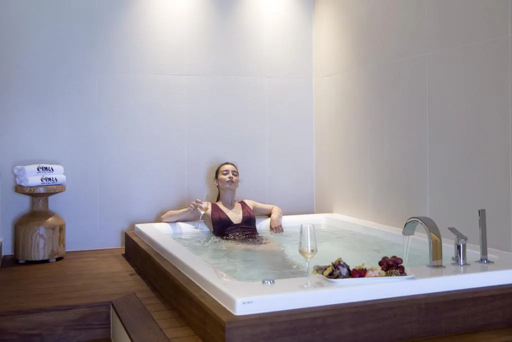 SUITE ONE BEDROOM Room, MERAVIA Leonardo Limited Edition, Halkidiki