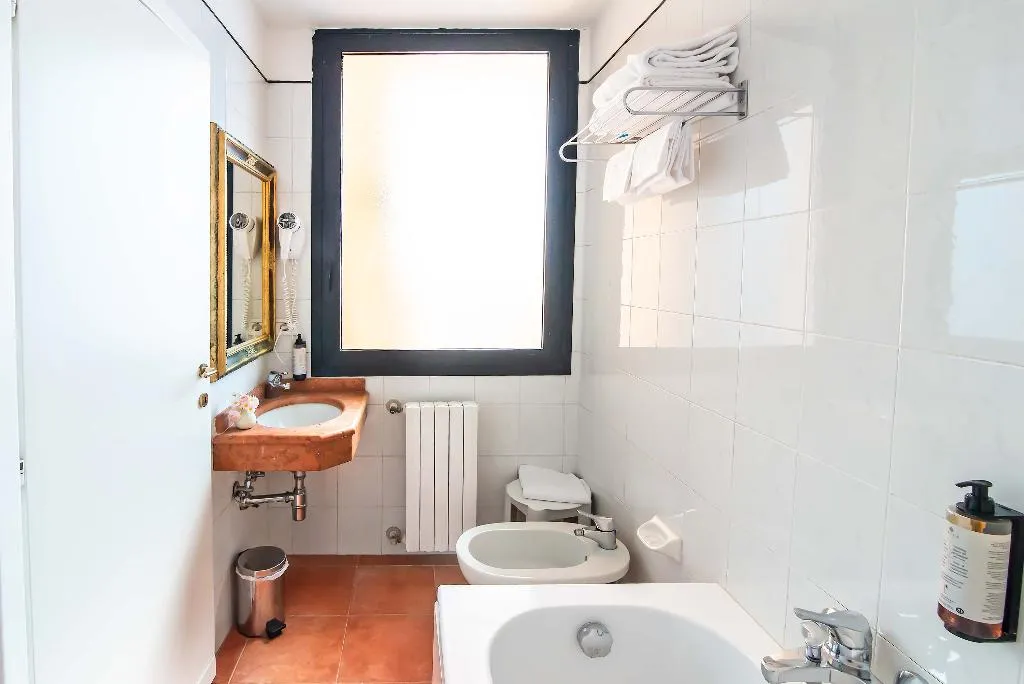 Double or Twin SUPERIOR Room, Machiavelli Palace, Florence