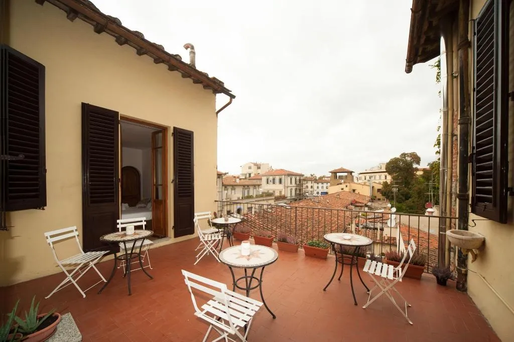 Terrace, La Porta Del Paradiso, Florence