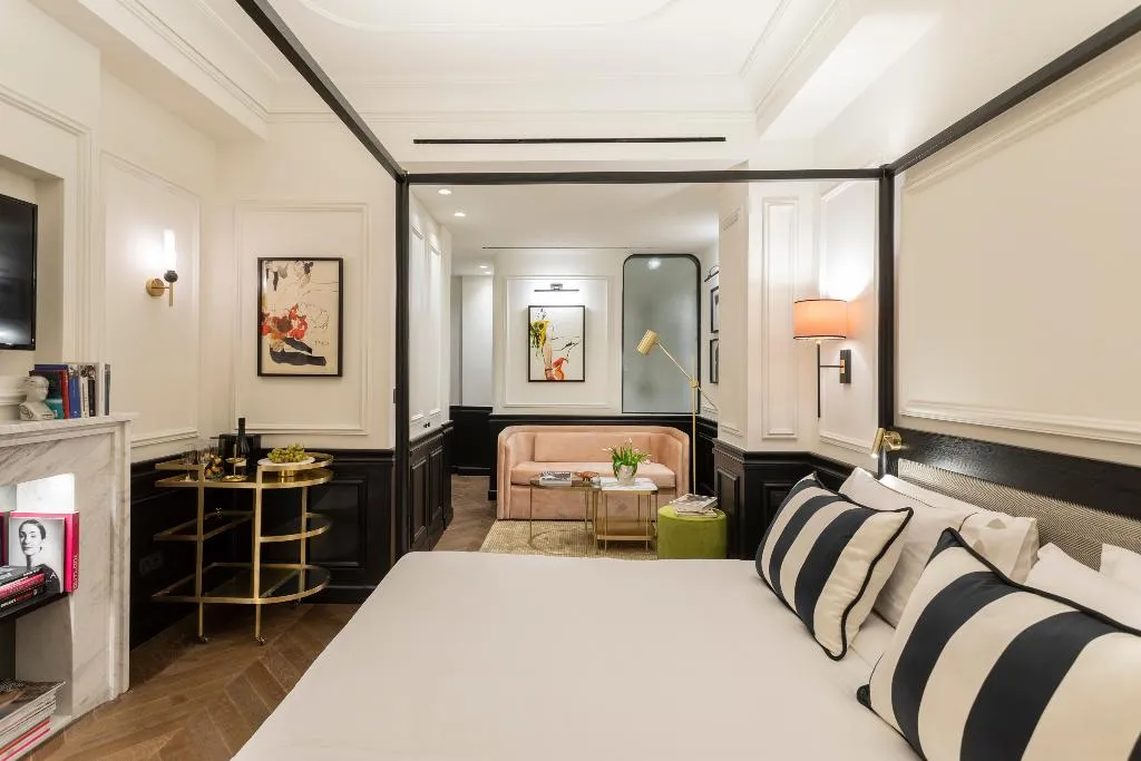 SINGLE DELUXE Room, Villa Brown Ermou, a member of Brown Hotels, Athens